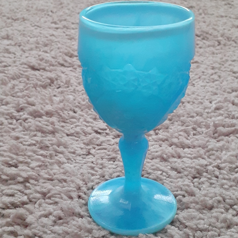 Extremely rare find..Dagenheart Milk blue eradense